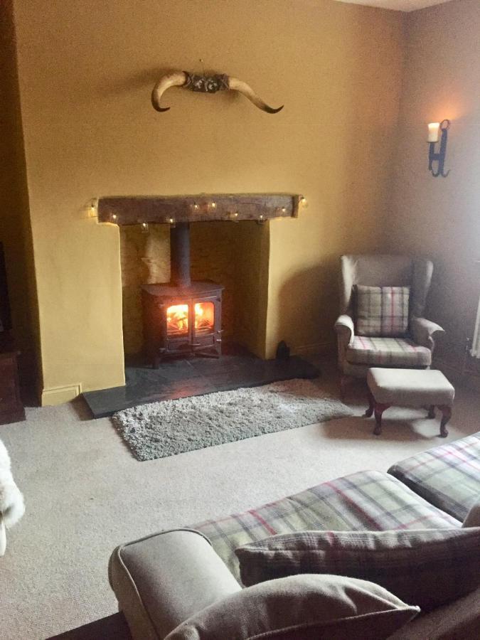 Efail Y Garn Bed & Breakfast Swansea Exterior photo